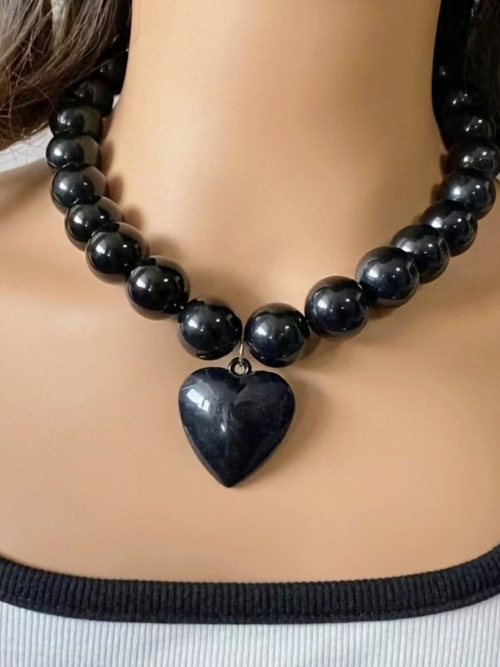 NWT* Chunky Black Heart Beaded Statement Necklace *NEW